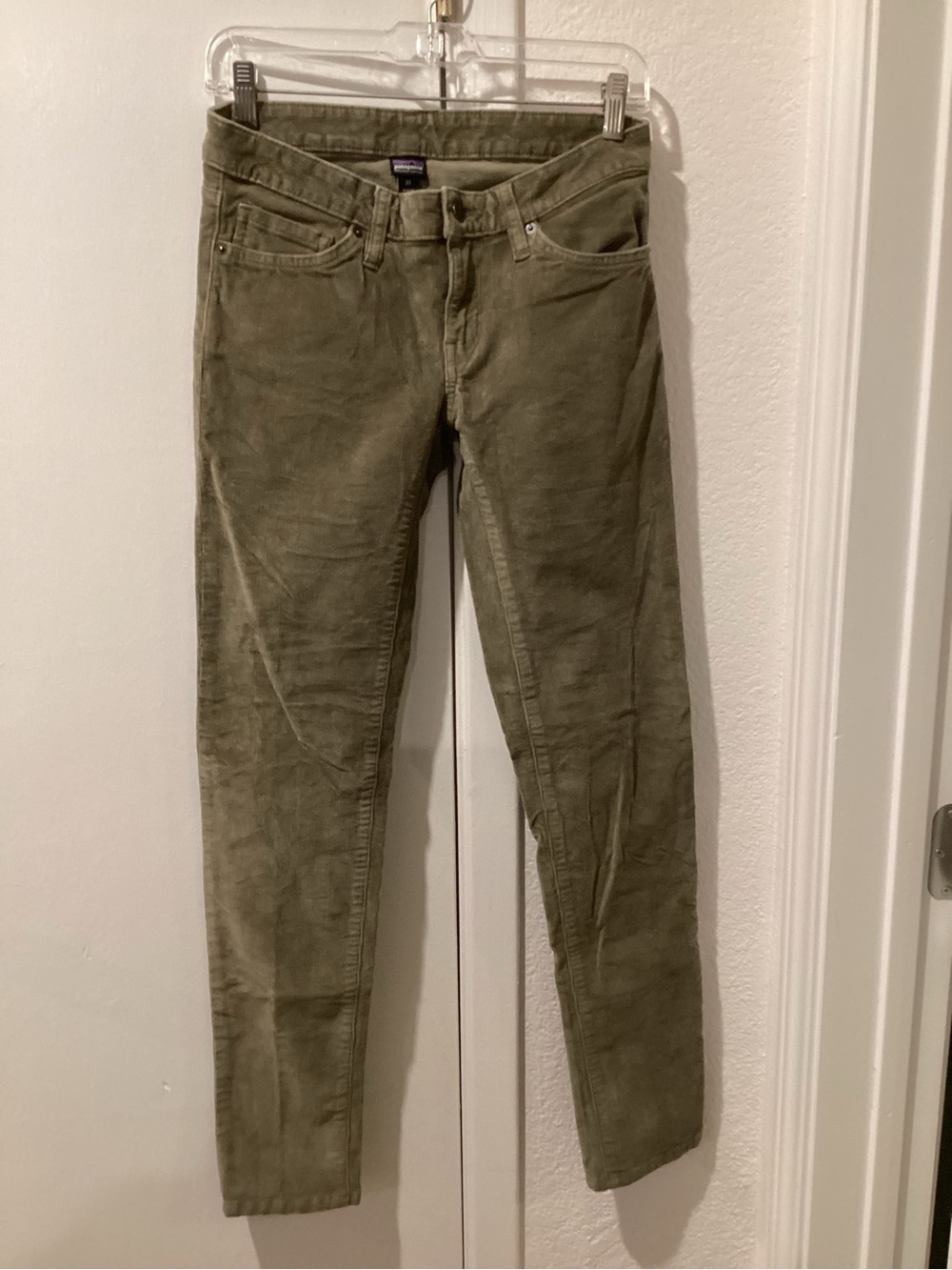 Patagonia Slim Men’s Jeans in Olive